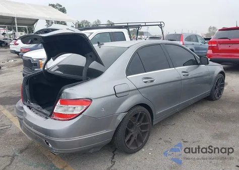 2009 Mercedes-Benz C 300 Luxury 4Matic/Sport 4Matic from USA, damaged, VIN WDDGF81X09R044568